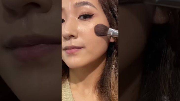 色白韓国メイクvs小麦肌ウェスタンメイク🤍🤎Which one?#makeup #asianmakeup #makeuptutorial #bronze #koreanmakeup #メイク
