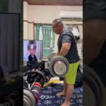 ８０kgのダンベルではしゃいでるよ🥳#筋トレ　#高重量　#リバースアームカール　#８０kg