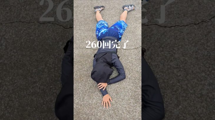 誰だ、夏休みだから筋トレ企画やるとか言ったバカは🫢 #覆面アーティスト #ライブ好きな人と繋がりたい #夏休み #企画  私だ